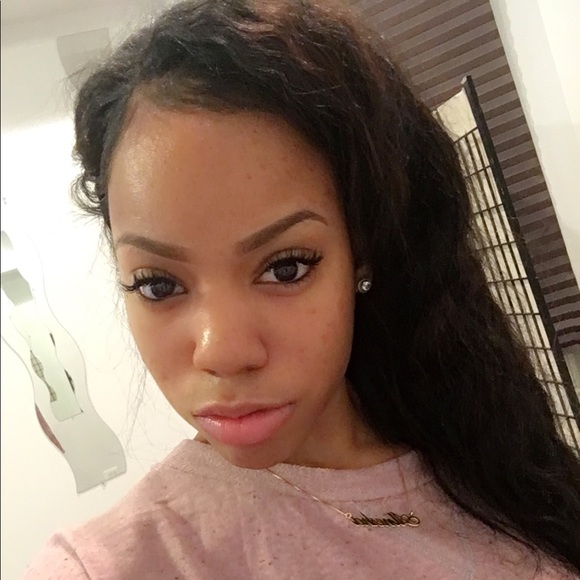 Meet your Posher, Alnesha - Picture 1 of 1